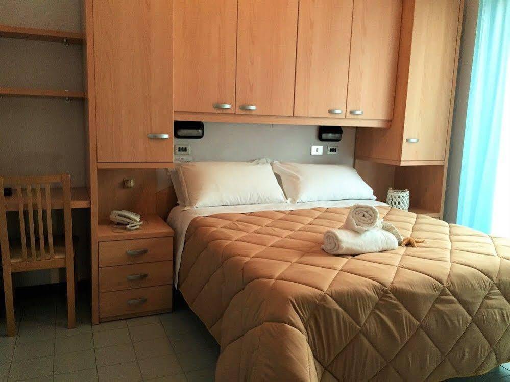 Abc Hotel リミニ エクステリア 写真